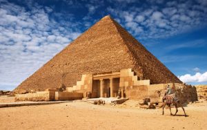 Read more about the article Egypt’s Pyramids of Giza to Host San Carlo, World’s Oldest Opera