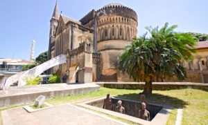 Read more about the article UNESCO & Isles Collaborate on Protecting Stone Town Heritage Site