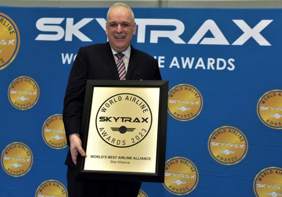 theo-panagiotoulias-receiving-skytrax-award=cover